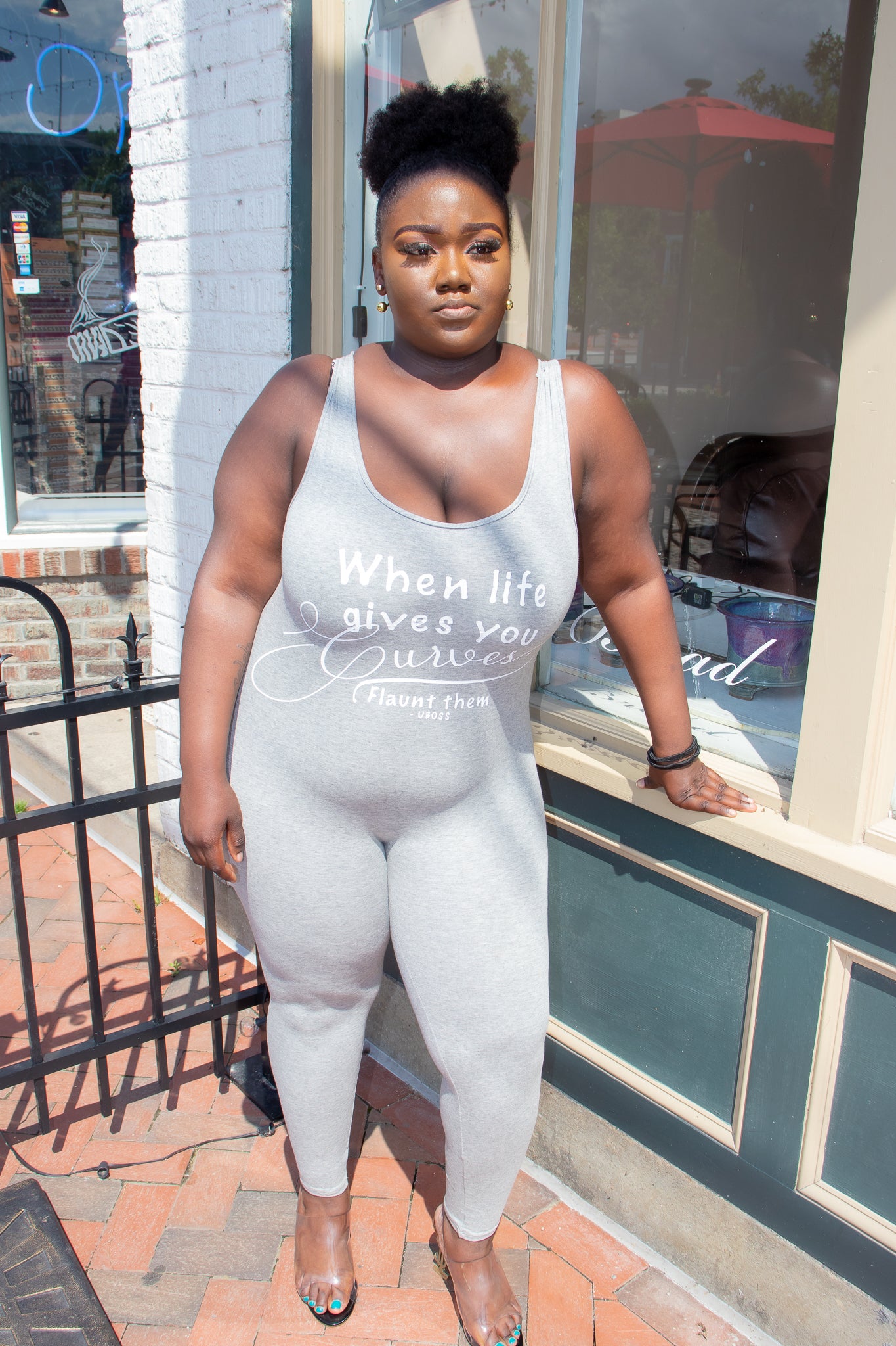 Flaunt Your Curves (Gray)